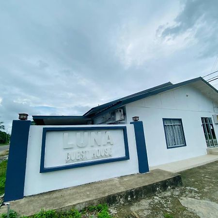 Luna Guesthouse 露娜旅馆 Semporna Buitenkant foto
