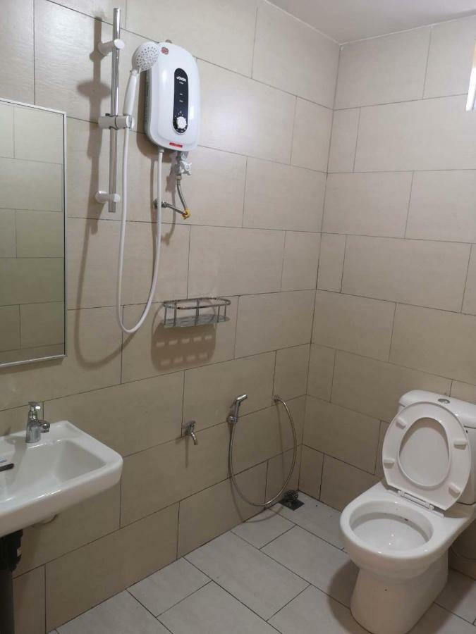Luna Guesthouse 露娜旅馆 Semporna Buitenkant foto