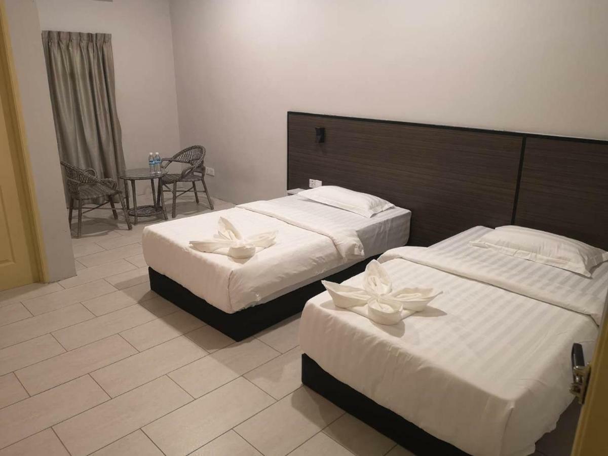 Luna Guesthouse 露娜旅馆 Semporna Buitenkant foto