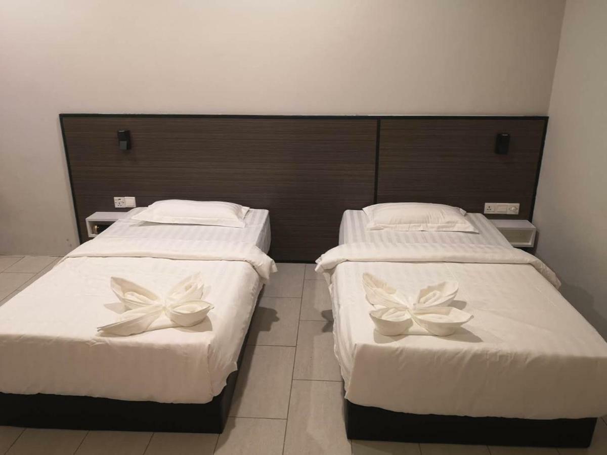 Luna Guesthouse 露娜旅馆 Semporna Buitenkant foto