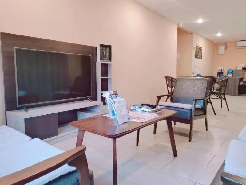 Luna Guesthouse 露娜旅馆 Semporna Buitenkant foto