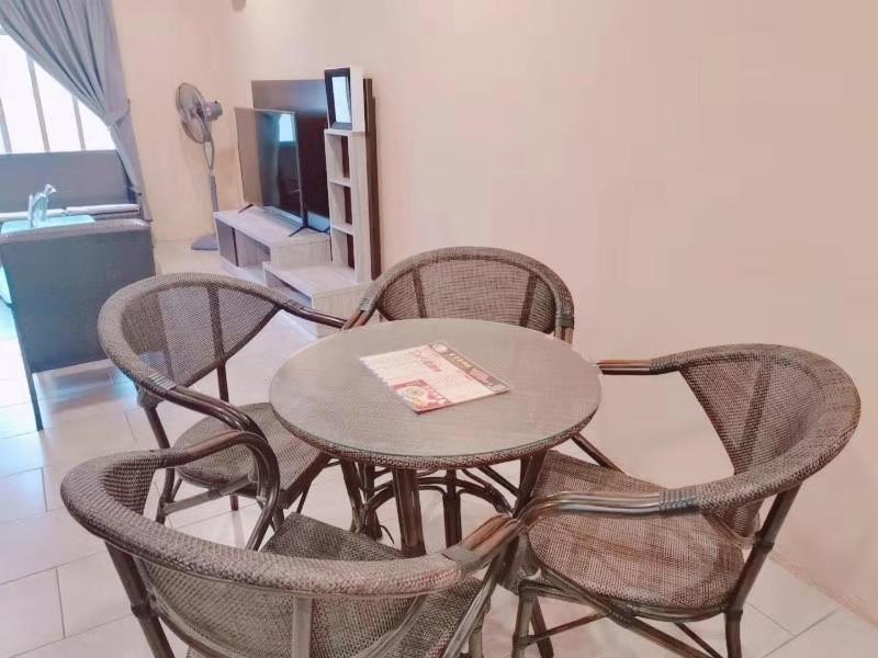 Luna Guesthouse 露娜旅馆 Semporna Buitenkant foto